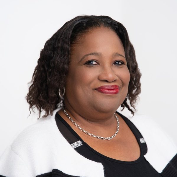 Roszona DeSue, FreshMinistries